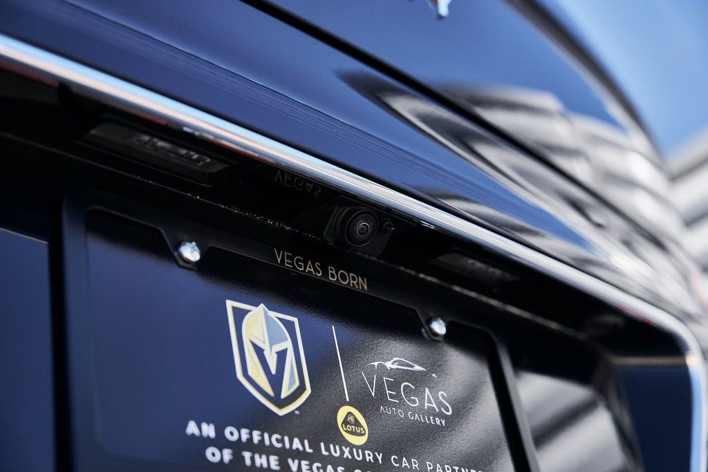 Used 2024 Bentley Flying Spur V8 image 14