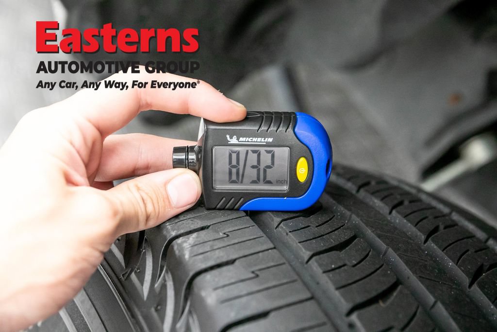 Used 2025 Toyota Tacoma TRD Off-Road AWD/4WD image 24