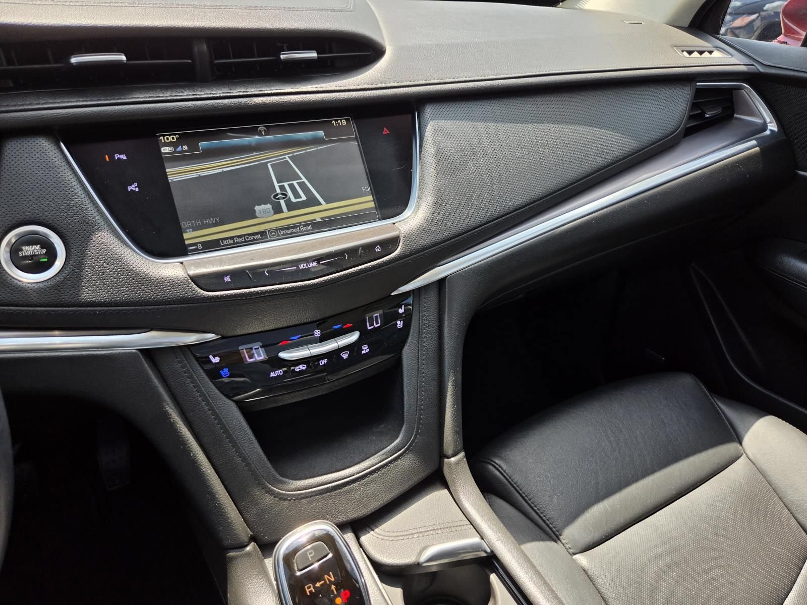 Used 2018 Cadillac XT5 Premium Luxury w/ Driver Assist Package FWD image 27