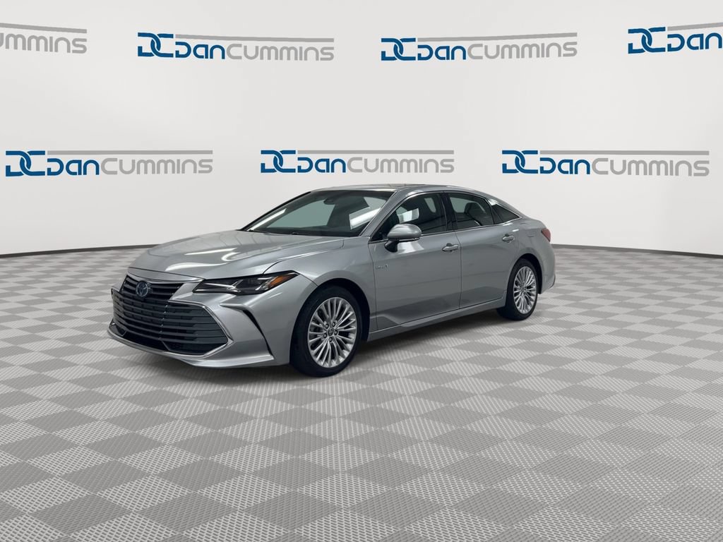 Used 2021 Toyota Avalon Limited w/ Advanced Safety Package FWD image 4