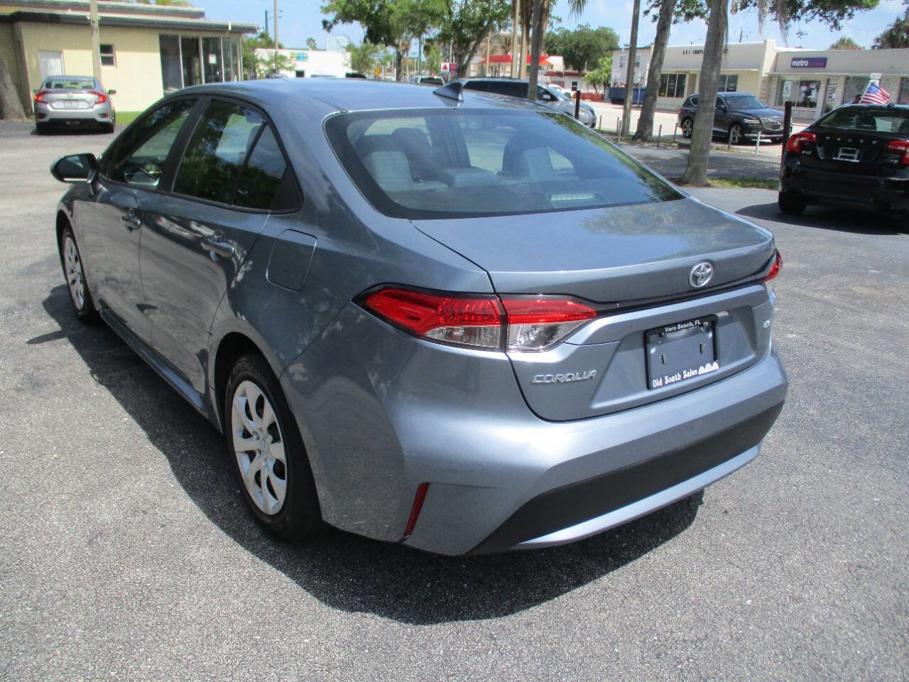 Used 2022 Toyota Corolla LE FWD image 7