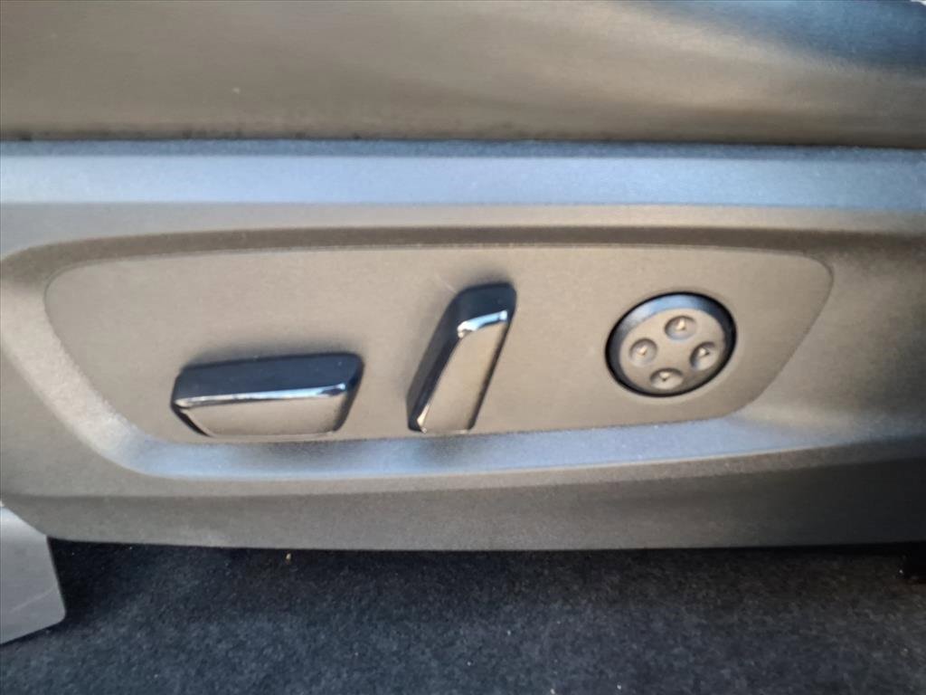 Used 2022 INFINITI QX60 Luxe w/ Performance Audio Package image 13