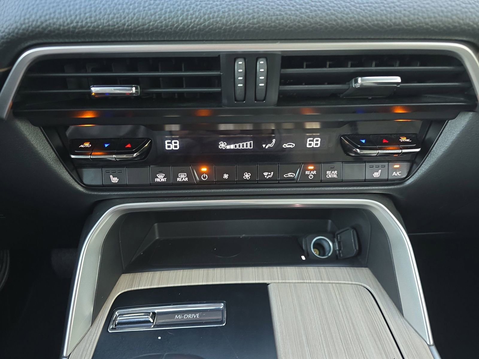 Used 2025 MAZDA CX-90 3.3 Turbo w/ Premium Sport Pkg image 28