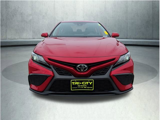Used 2021 Toyota Camry SE w/ Cold Weather Package AWD/4WD image 11