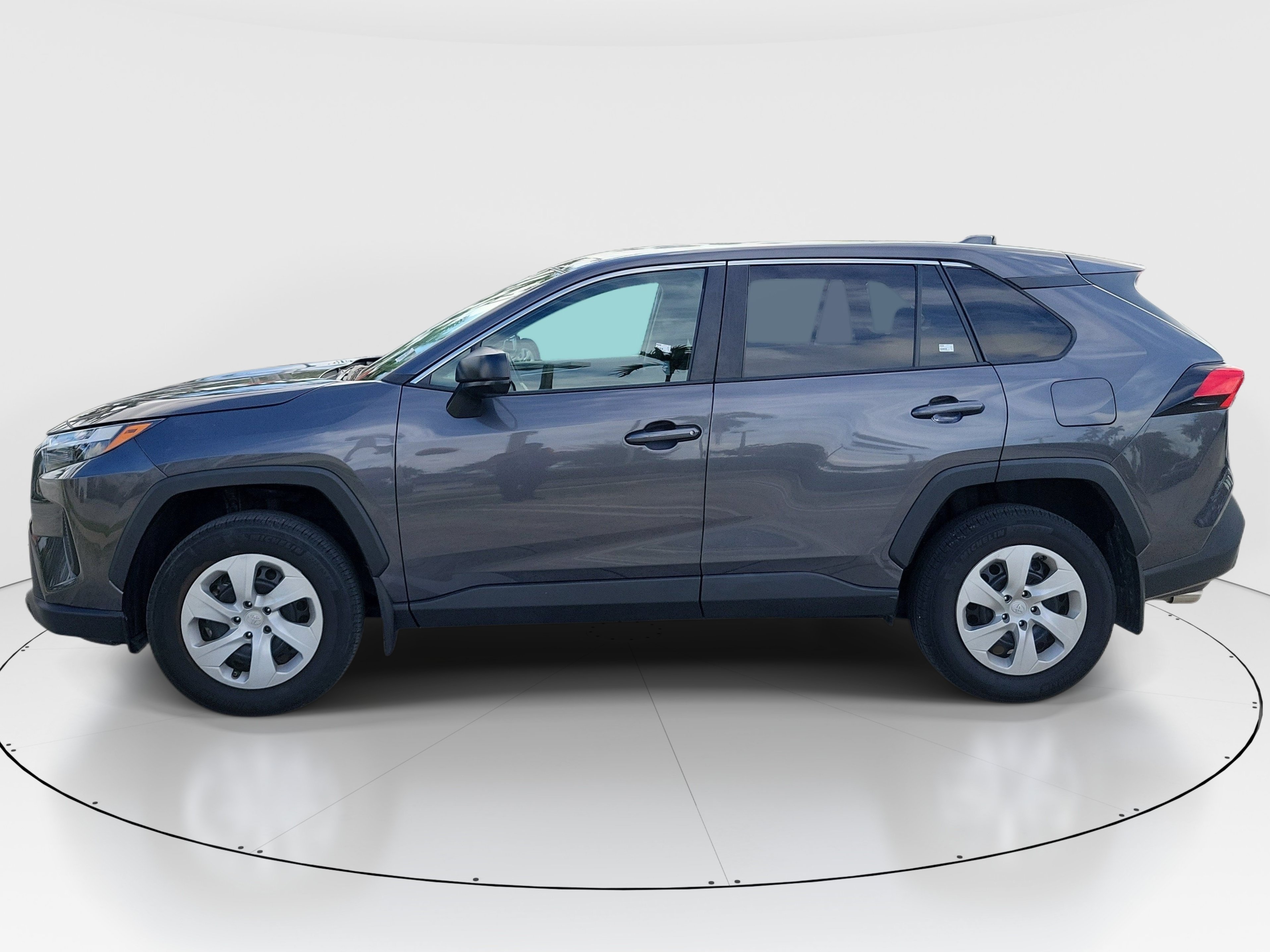 Certified 2025 Toyota RAV4 LE FWD image 4