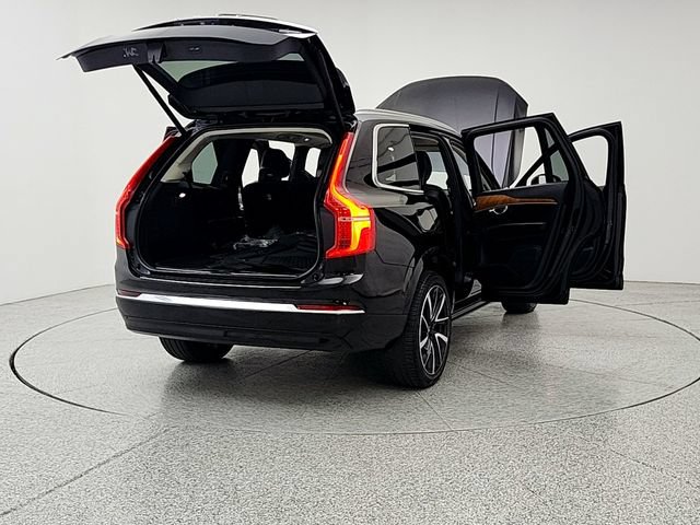 Certified 2023 Volvo XC90 B5 Plus w/ Protection Package Premier AWD/4WD image 11