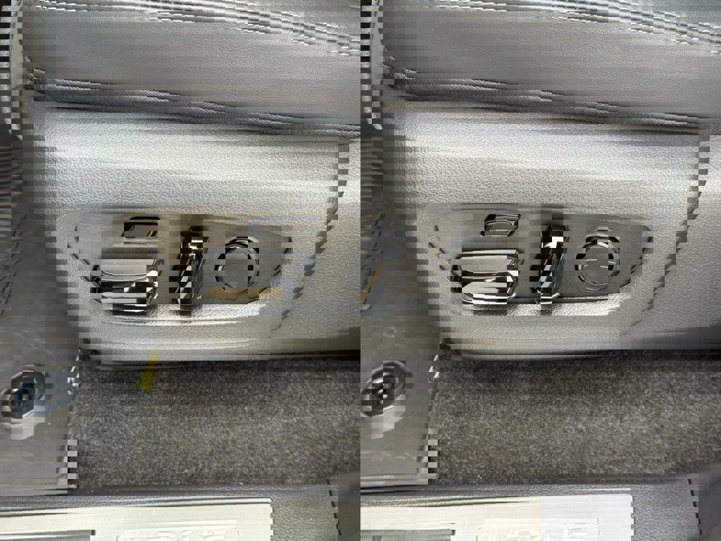 Used 2025 Lexus GX 550 w/ Accessory Package (2T) image 19