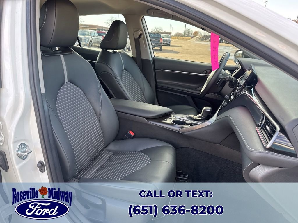 Used 2022 Toyota Camry SE w/ Convenience Package image 32