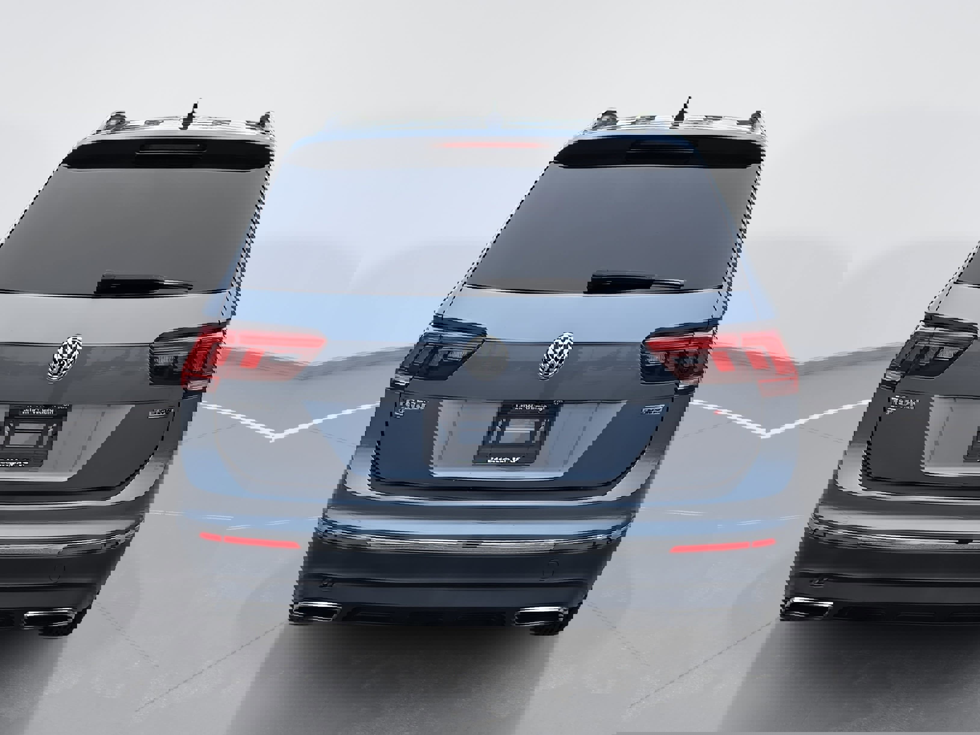 Used 2021 Volkswagen Tiguan SE image 4