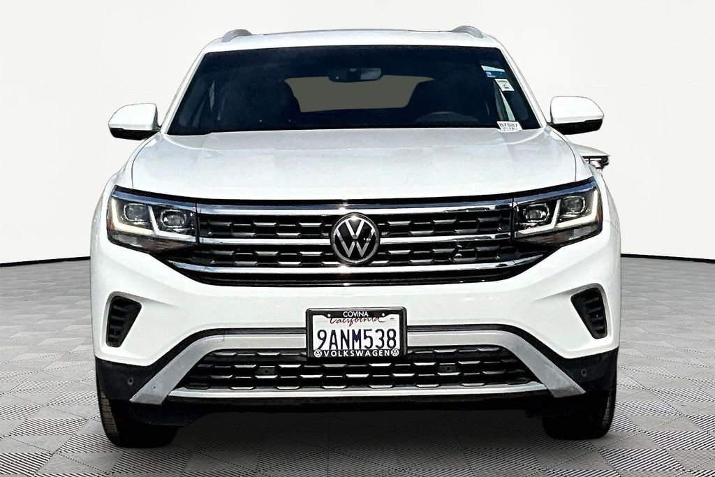 Used 2022 Volkswagen Atlas Cross Sport SE w/ Panoramic Sunroof Package image 2