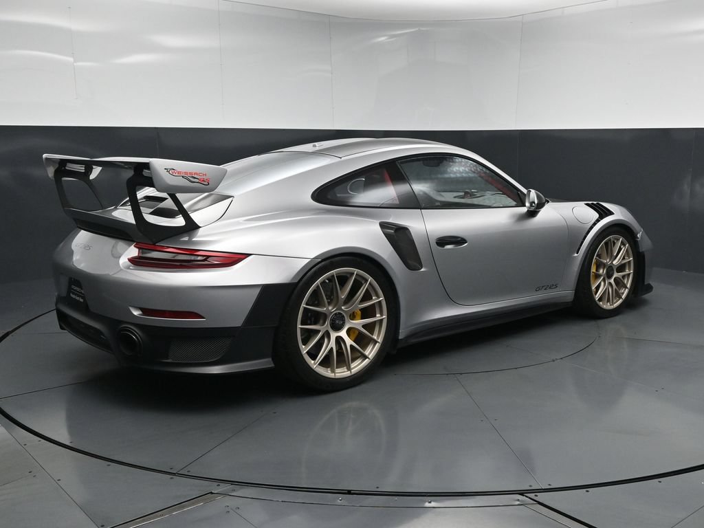 Used 2018 Porsche 911 GT2 RS RWD image 10