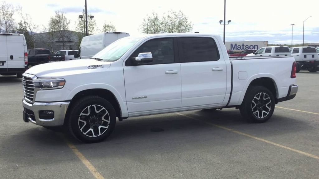 Certified 2025 RAM 1500 Laramie AWD/4WD image 4