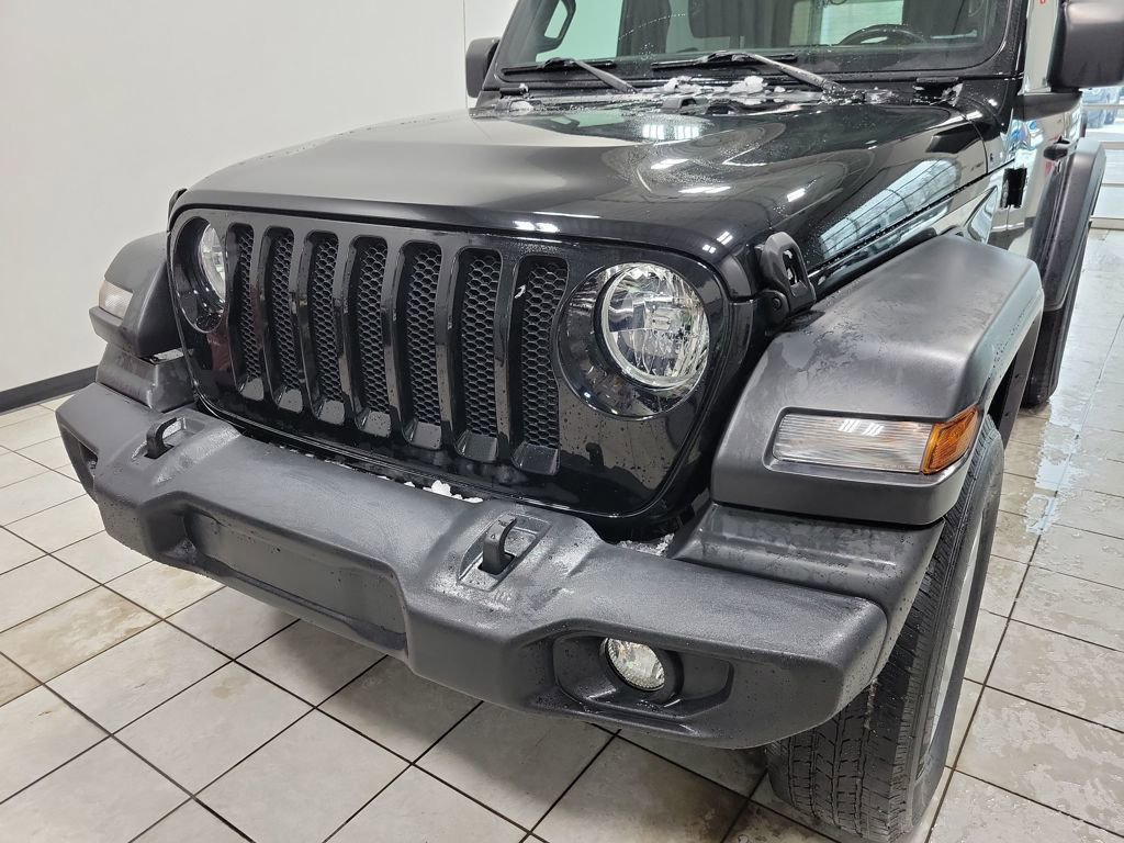 Used 2022 Jeep Wrangler Sport S image 13