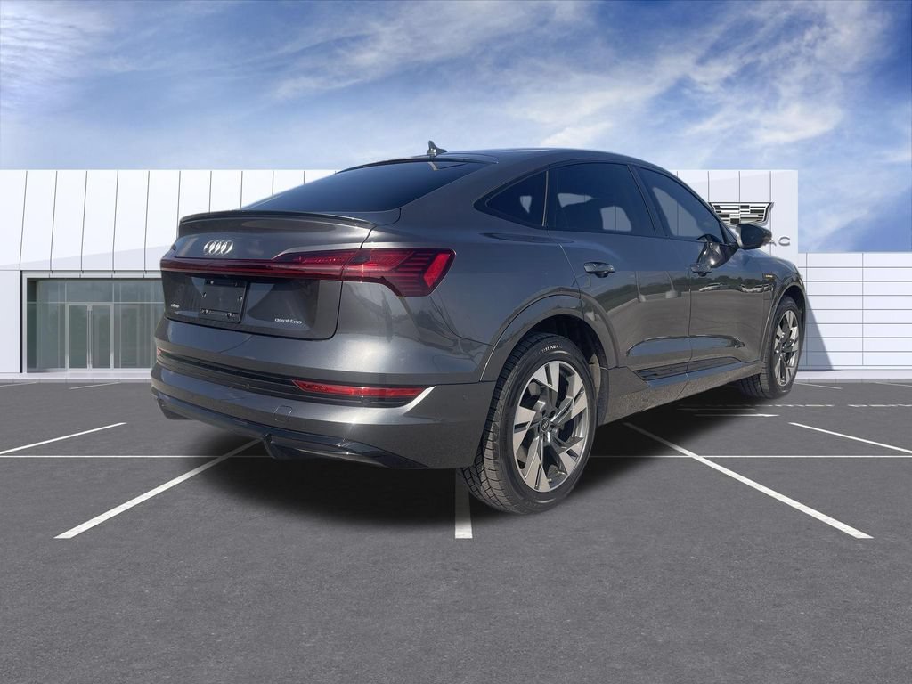 Used 2022 Audi e-tron Premium AWD/4WD image 8