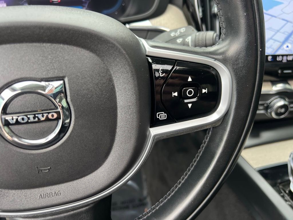 Used 2022 Volvo XC60 T8 Inscription w/ Advanced Package image 38
