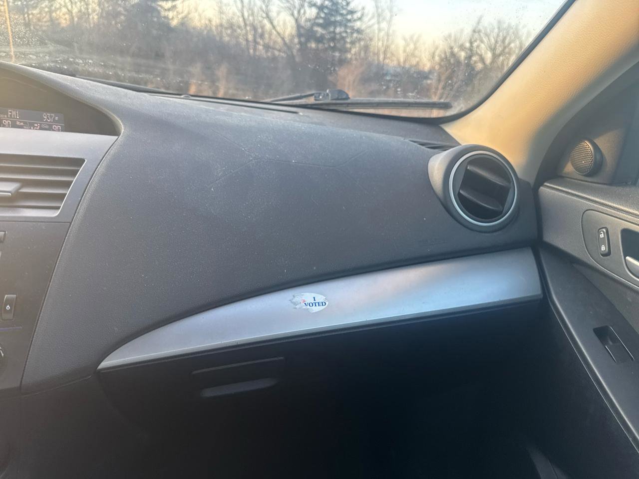 Used 2013 MAZDA MAZDA3 i Touring FWD image 15