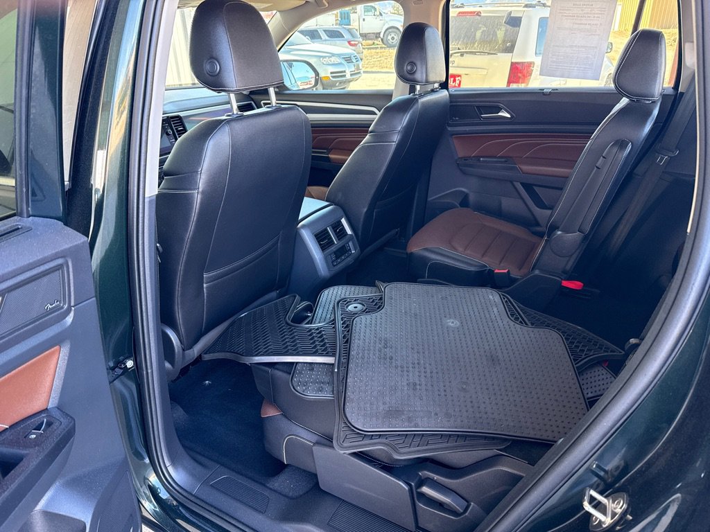 Used 2021 Volkswagen Atlas SEL Premium image 14