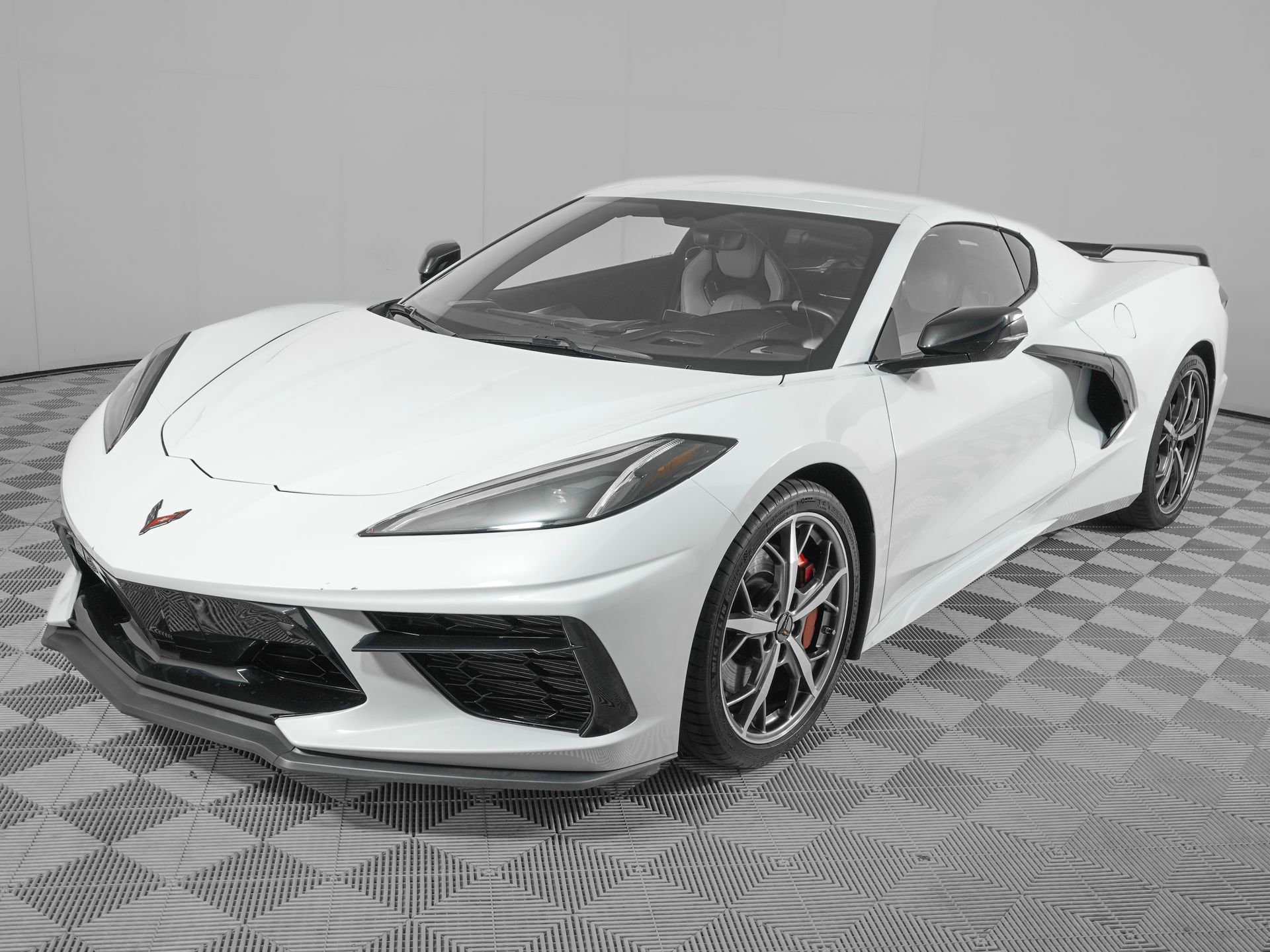 Used 2021 Chevrolet Corvette Stingray Premium Cpe w/ Z51 Performance Package RWD image 7