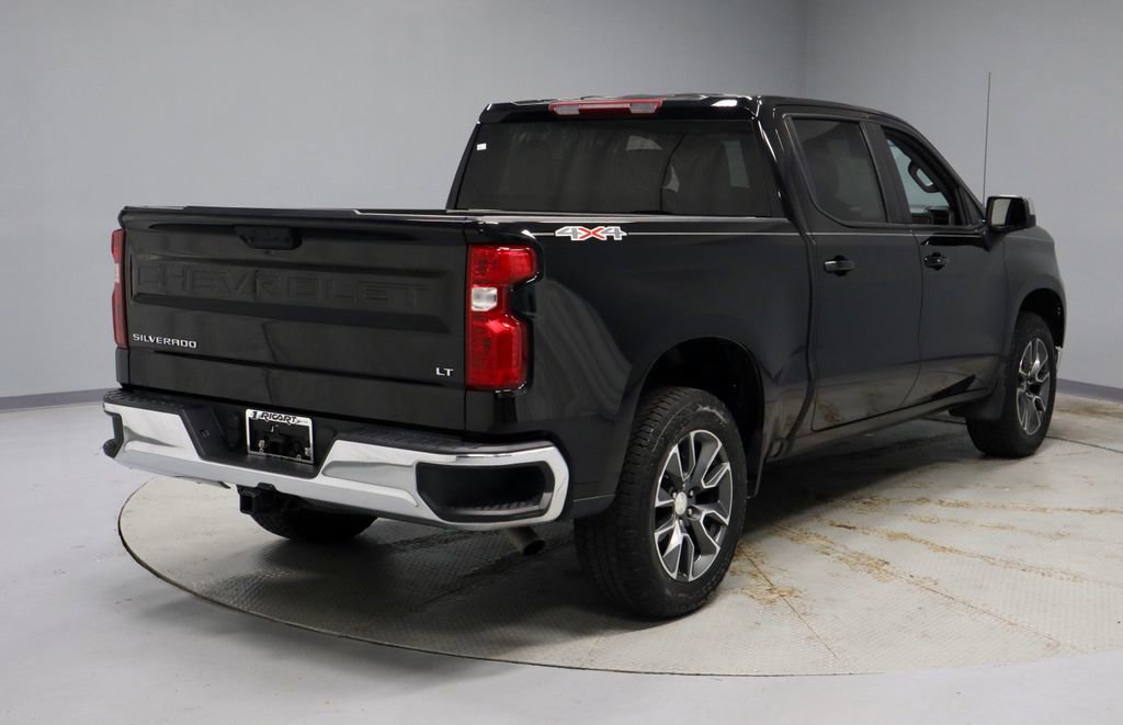 Used 2023 Chevrolet Silverado 1500 LT AWD/4WD image 13
