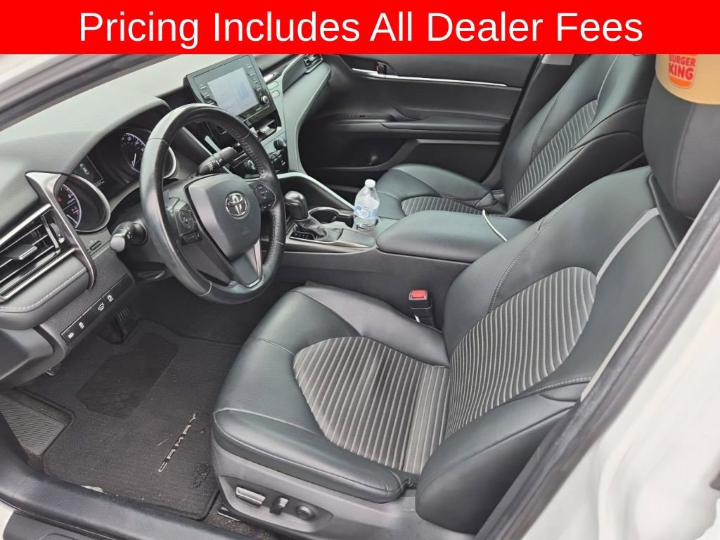 Used 2021 Toyota Camry SE FWD image 12