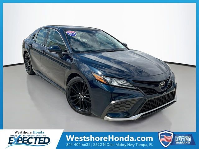 Used 2021 Toyota Camry XSE image 1