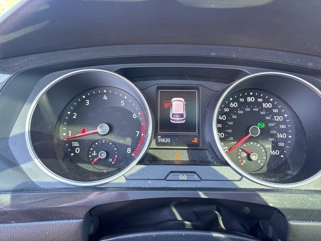 Used 2019 Volkswagen Tiguan SE w/ Panoramic Sunroof Package image 18