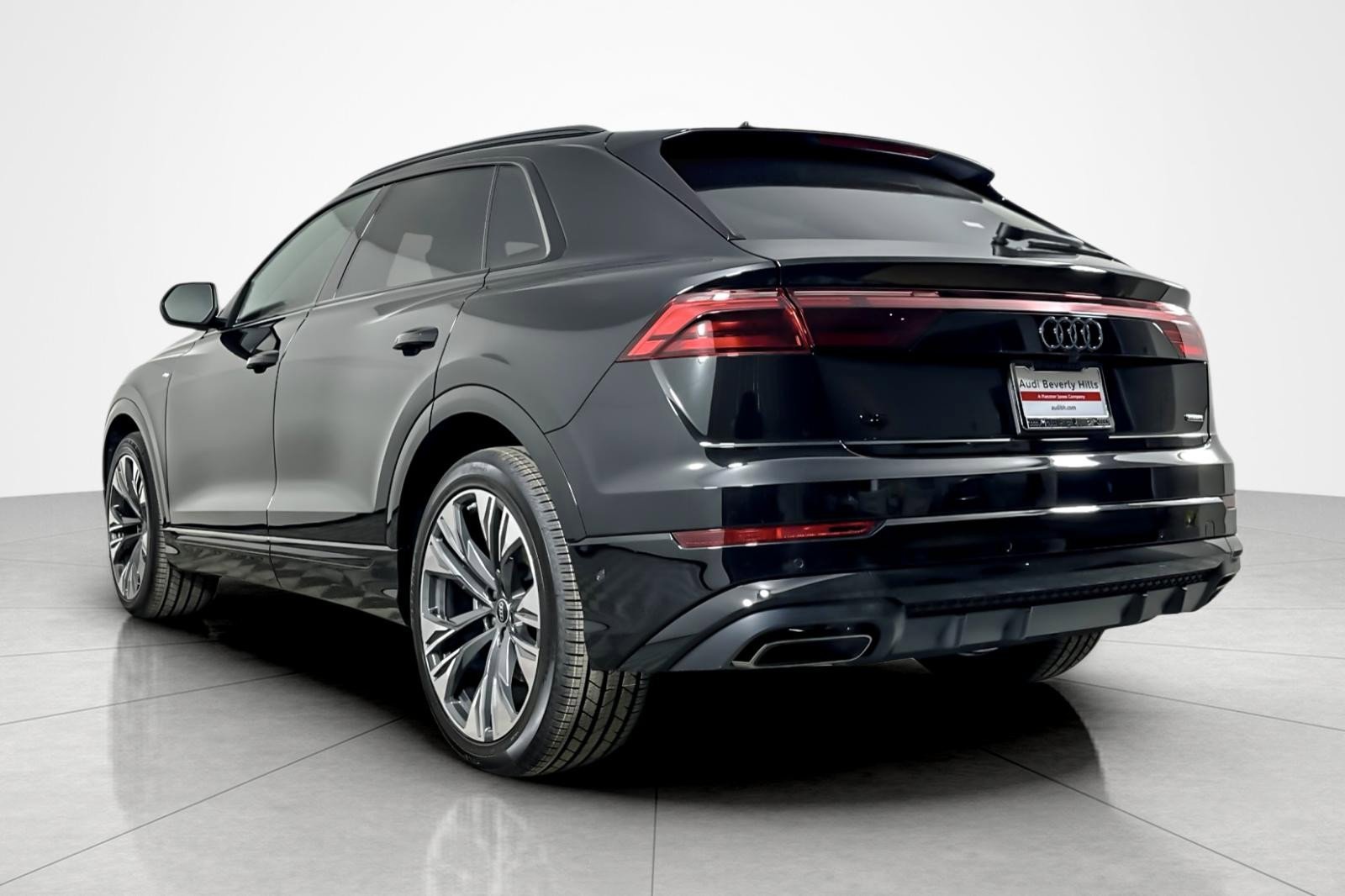 New 2026 Audi Q8 Premium Plus AWD/4WD image 4