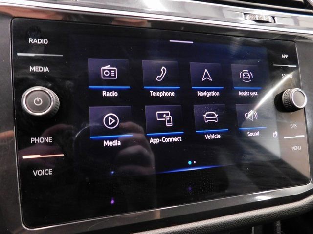 Used 2024 Volkswagen Tiguan S image 36