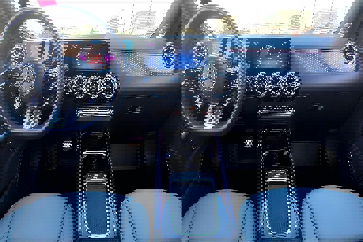 Used 2025 Mercedes-Benz GLA 35 AMG 4MATIC image 15