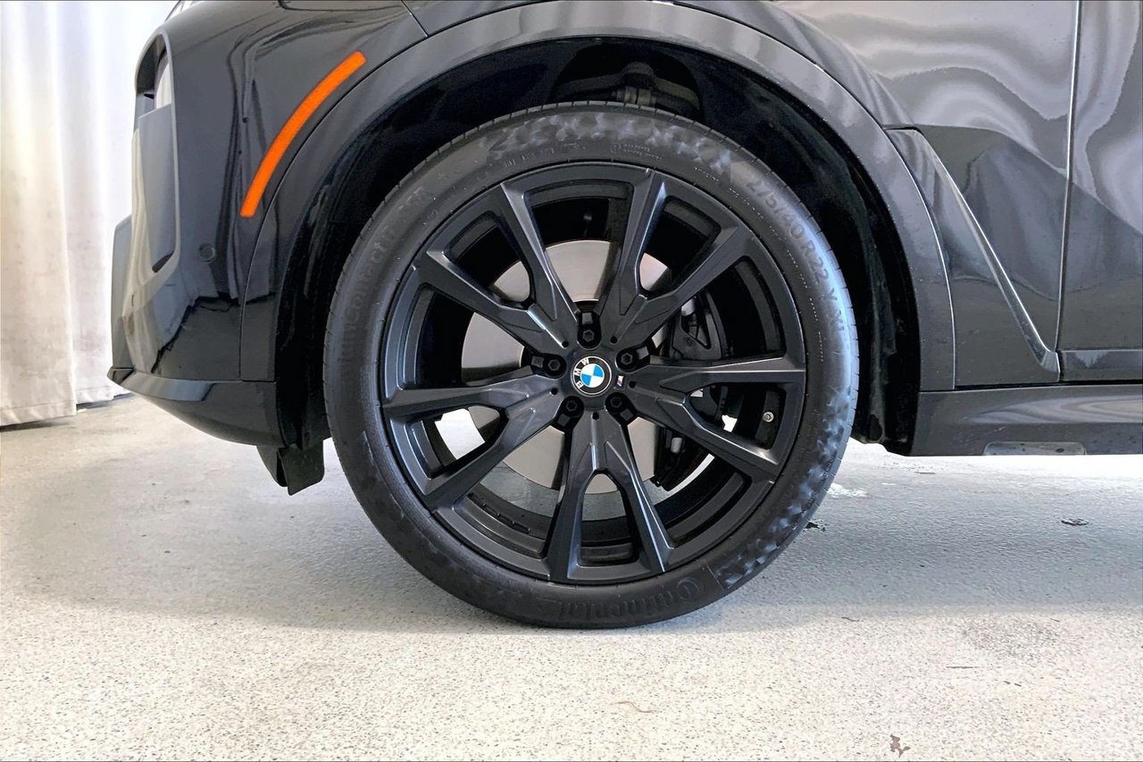 Used 2024 BMW X7 xDrive40i w/ Executive Package AWD/4WD image 6