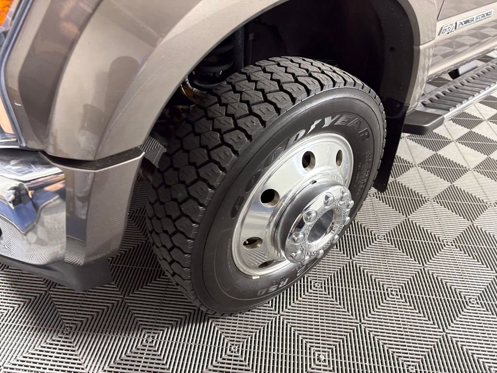 Certified 2019 Ford F450 Lariat w/ Lariat Ultimate Package image 10