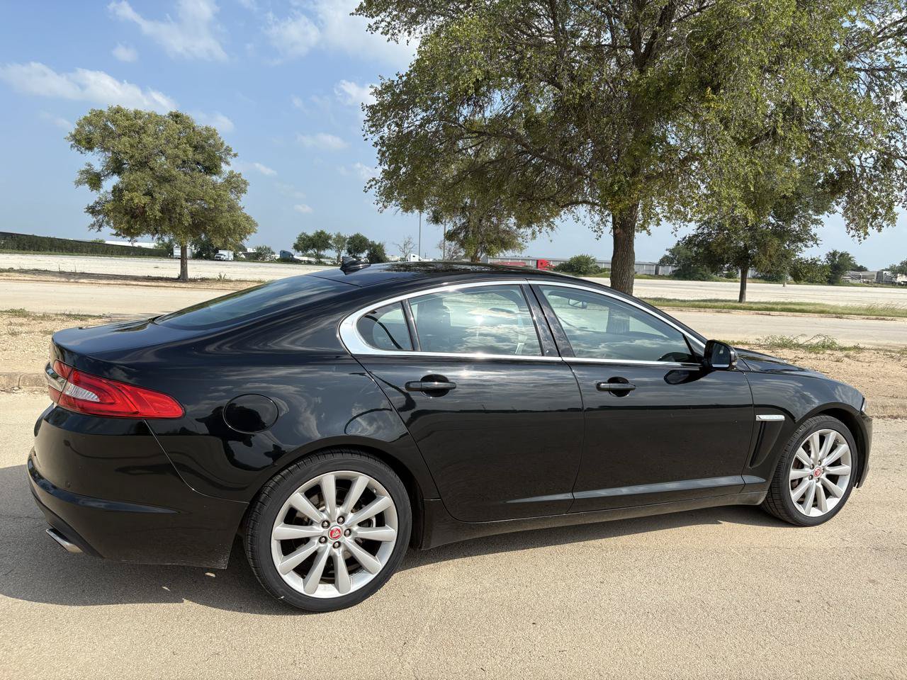 Used 2014 Jaguar XF 3.0 AWD/4WD image 53