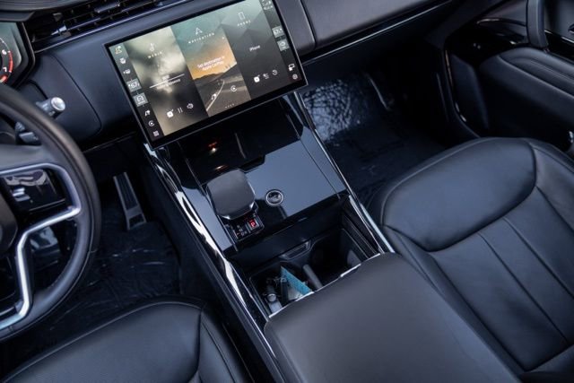 Used 2024 Land Rover Range Rover Sport SE image 35