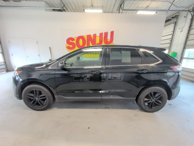 Used 2017 Ford Edge SEL w/ Canadian Touring Package AWD/4WD image 2