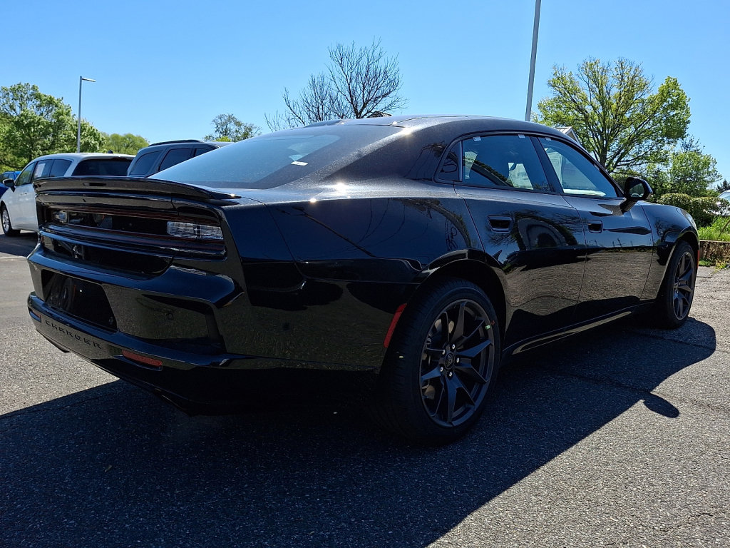 New 2026 Dodge Charger Scat Pack w/ Blacktop Package AWD/4WD image 4