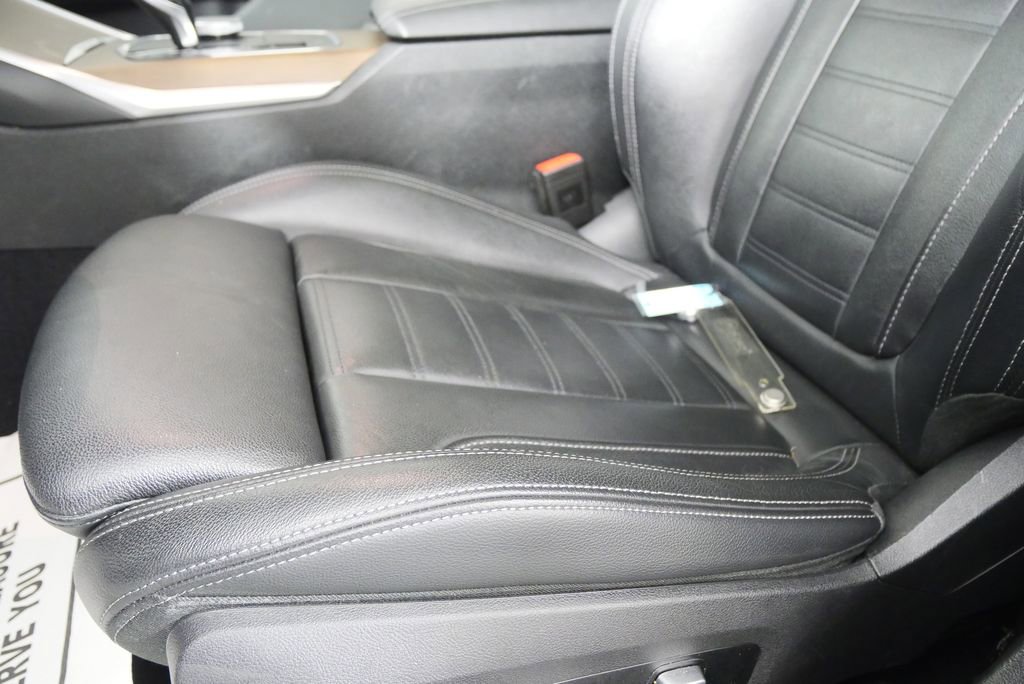 Used 2019 BMW 330i Sedan image 9