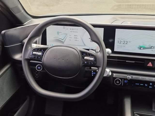 Used 2025 Hyundai Ioniq 6 SE RWD image 11