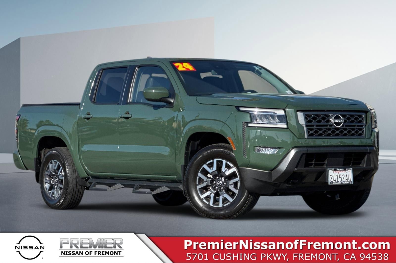 Used 2024 Nissan Frontier SL w/ Technology Package image 1