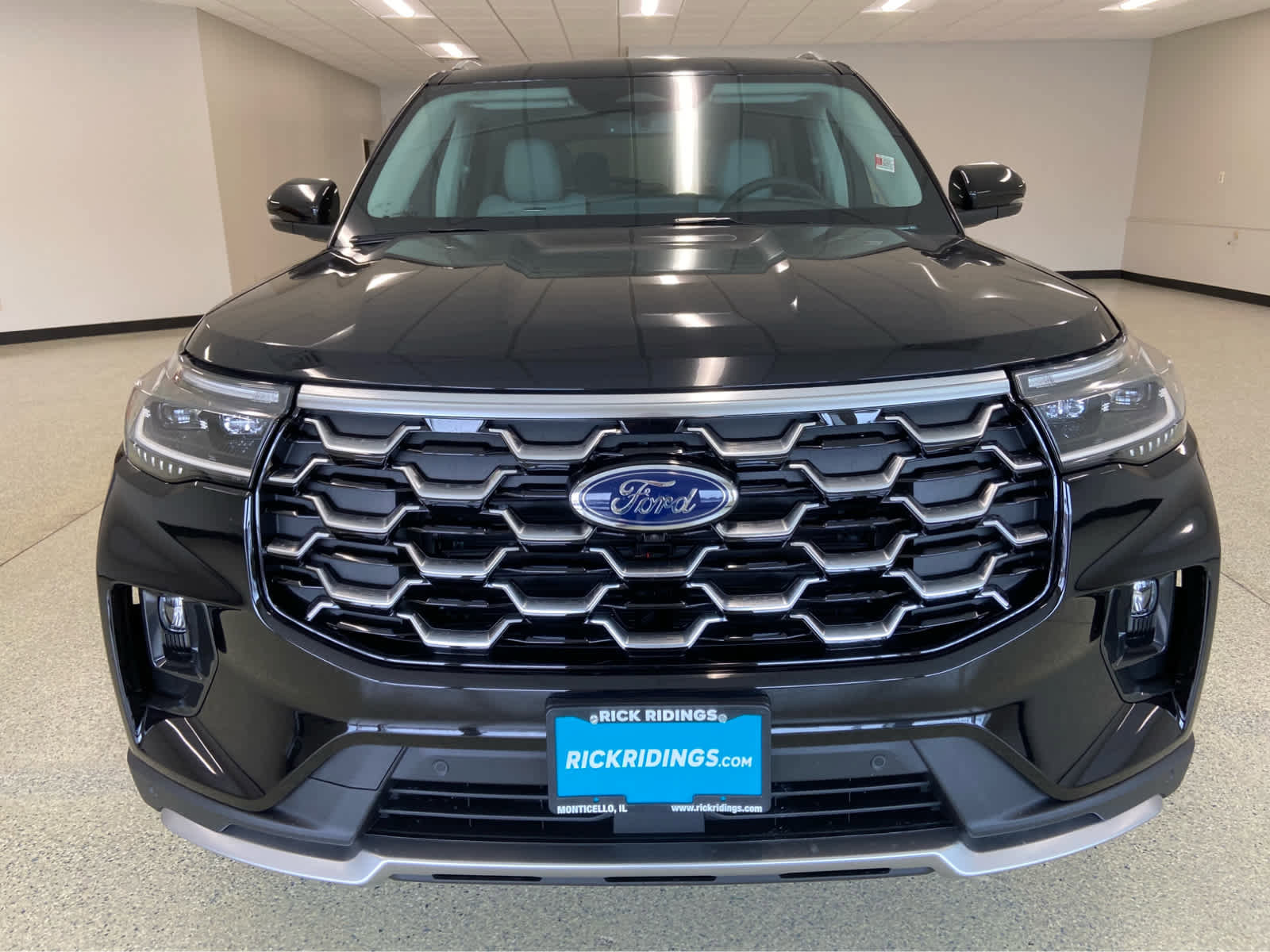 New 2026 Ford Explorer Platinum image 2