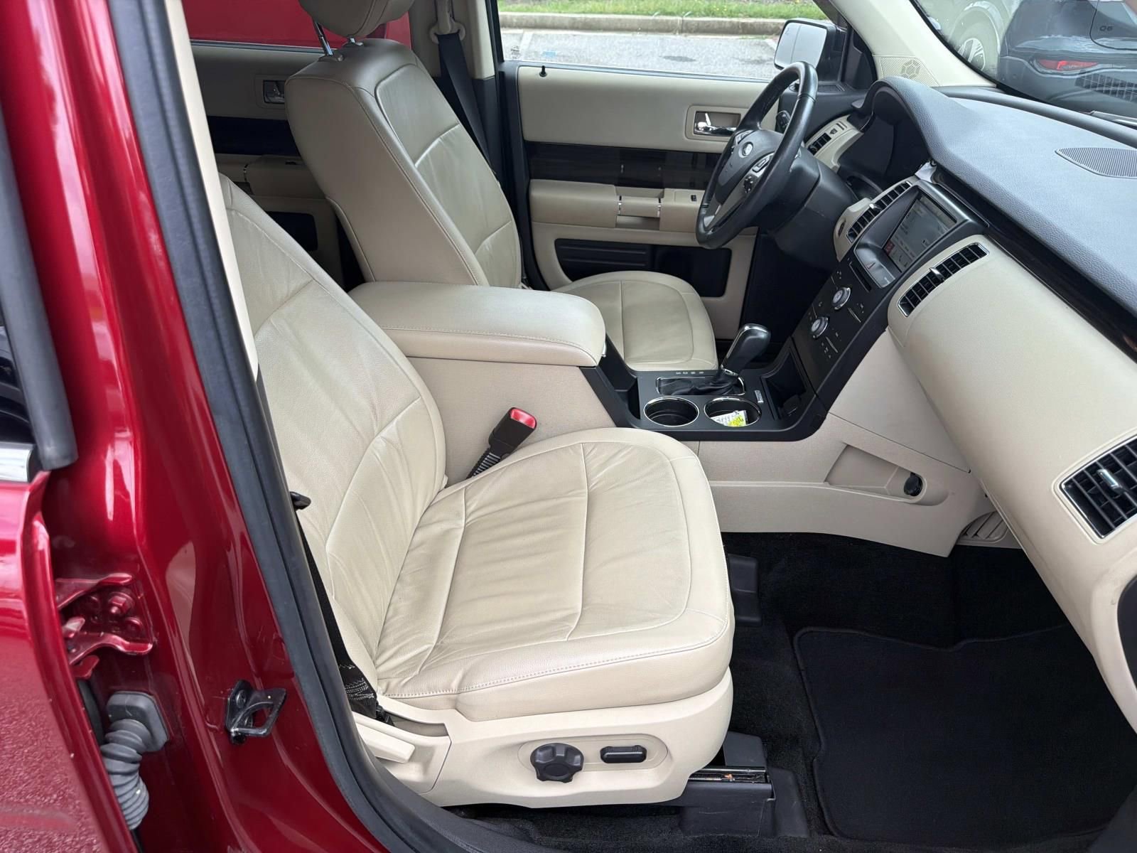 Used 2016 Ford Flex SEL w/ Equipment Group 202A FWD image 13