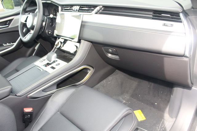 New 2026 Jaguar F-PACE R-Dynamic S image 24