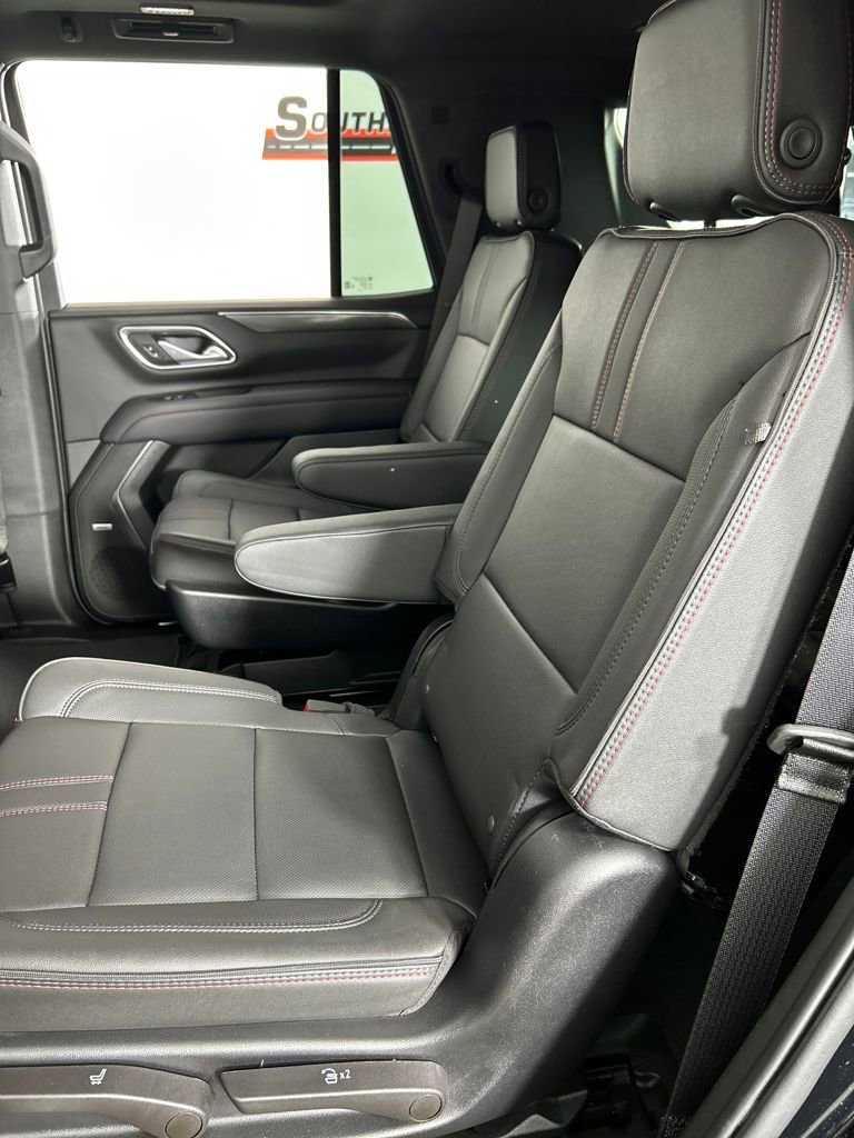 Used 2022 Chevrolet Tahoe RST w/ Luxury Package image 25