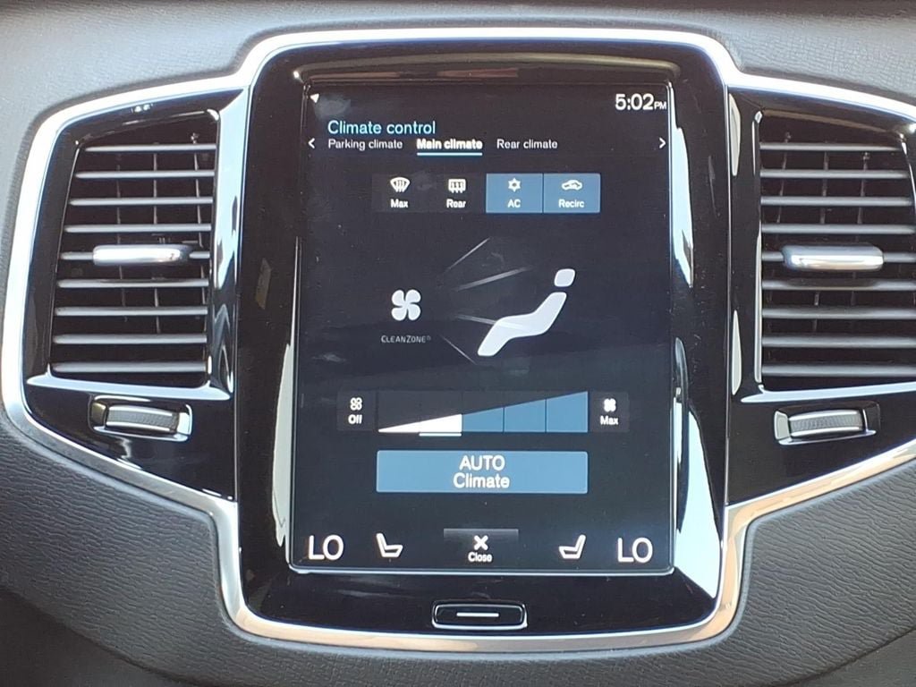 Used 2018 Volvo XC90 T6 Momentum w/ Convenience Package AWD/4WD image 18