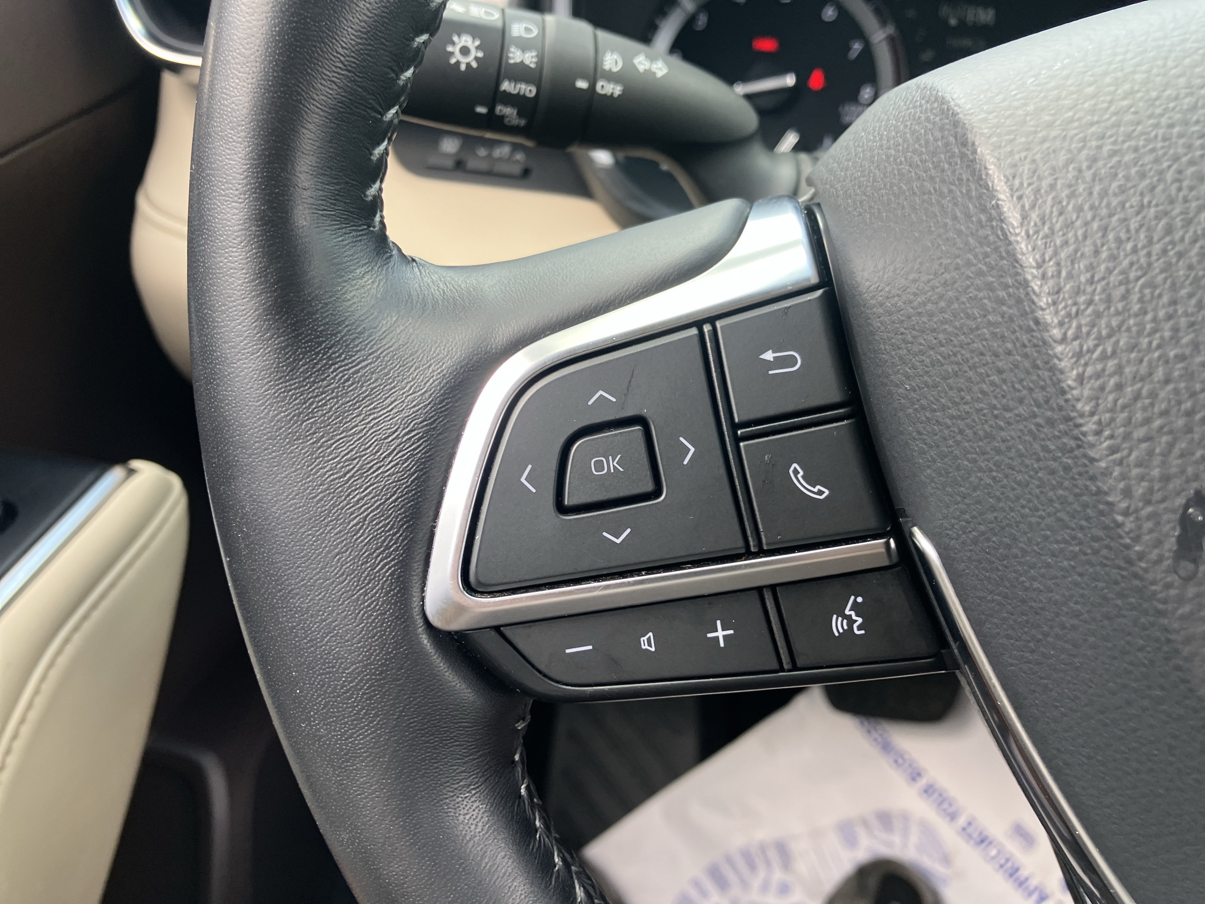 Used 2020 Toyota Highlander Limited AWD/4WD image 25