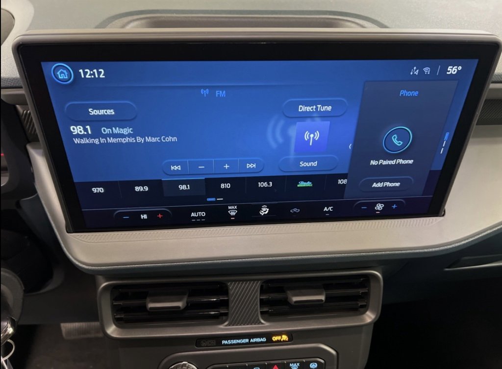 New 2025 Ford Maverick XL image 11