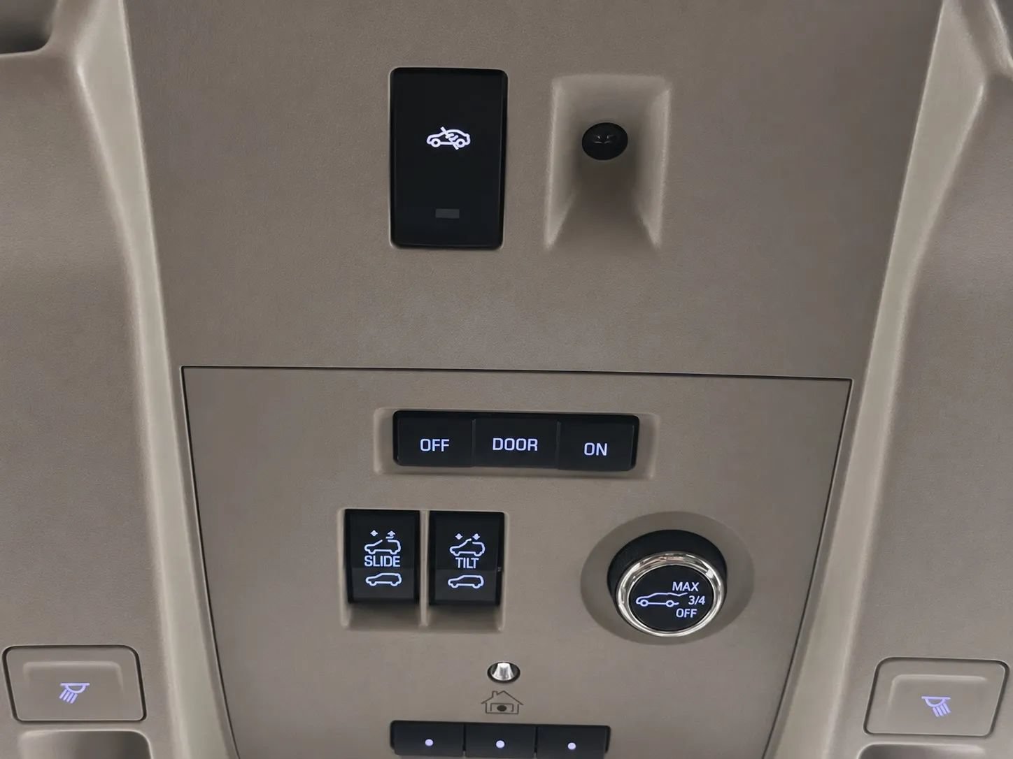 Used 2020 Cadillac Escalade ESV Luxury AWD/4WD image 49