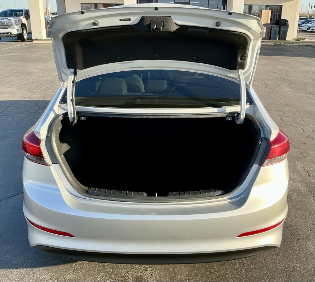 Used 2018 Hyundai Elantra SEL image 17