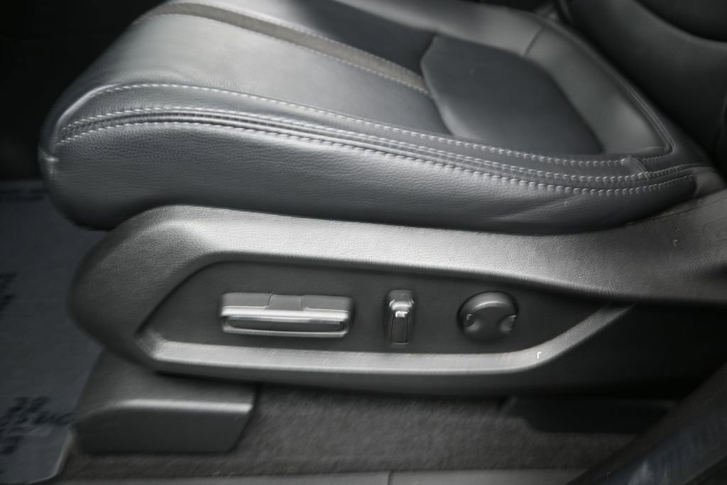 Certified 2025 Honda Pilot EX-L image 12