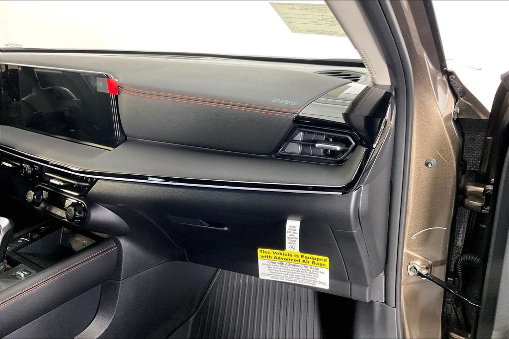 New 2027 Nissan Kicks SV w/ Rock Creek Edition AWD/4WD image 16