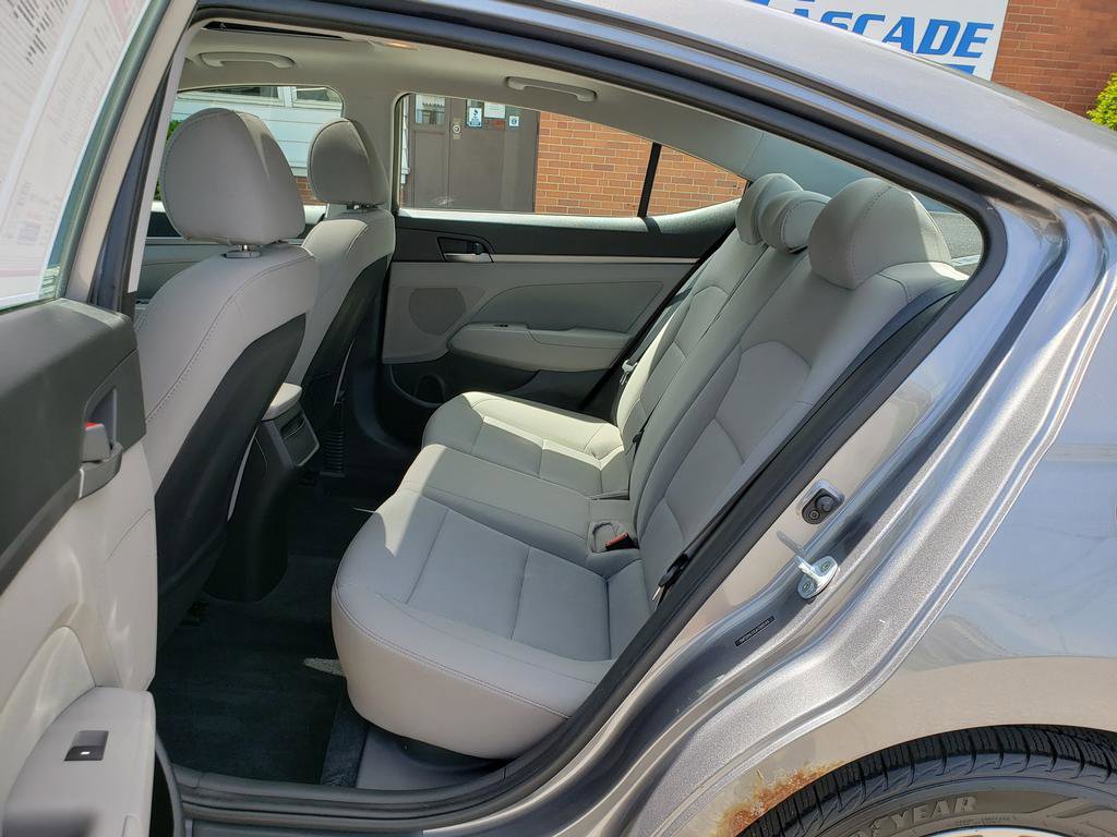Used 2018 Hyundai Elantra Value Edition FWD image 11